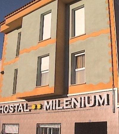 Hostal Milenium Els Monjos Εξωτερικό φωτογραφία